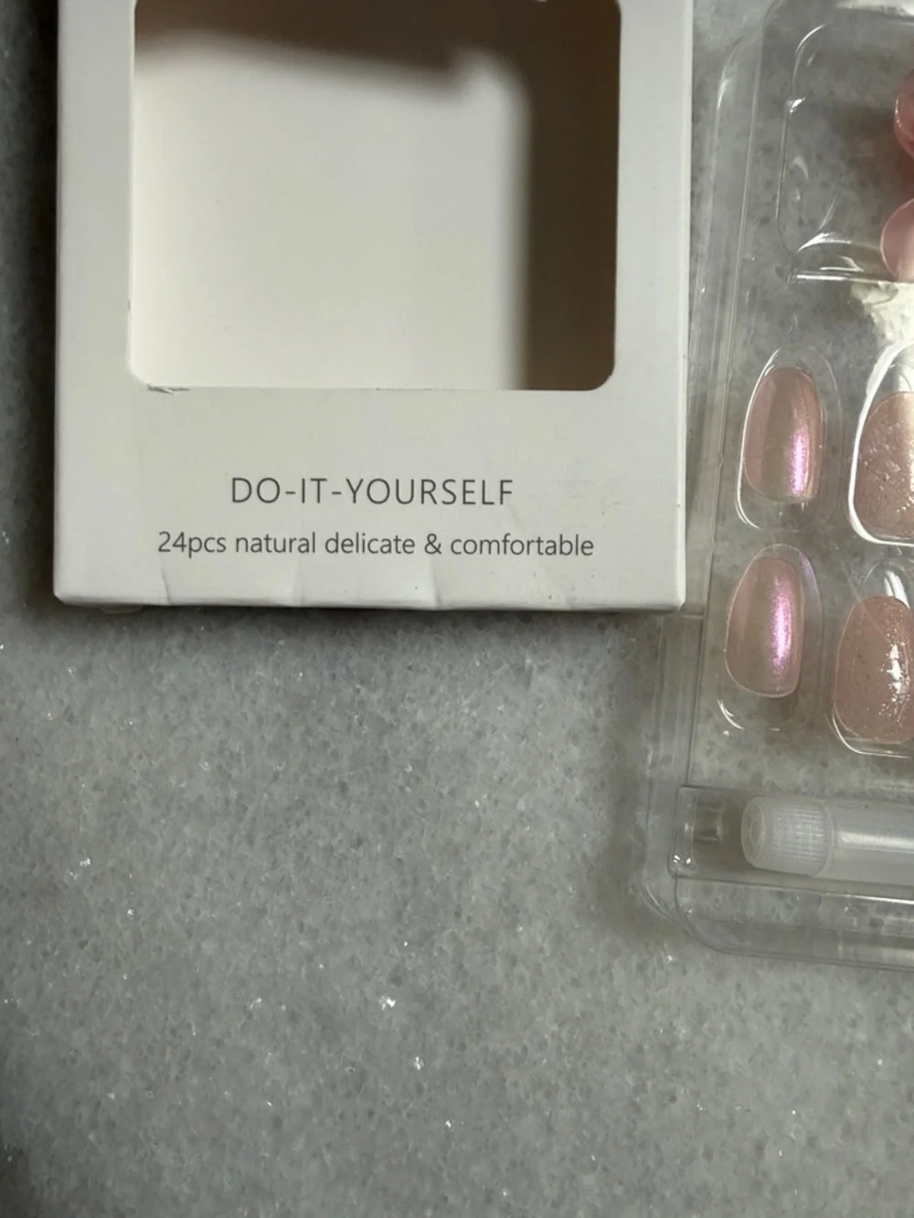 Iridescent Pink DIY Press-On Nail Set